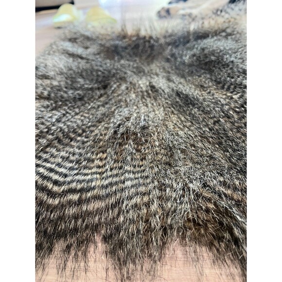 Furry Vest Forever 21 size XS women or juniors cute for fall - Picture 7 of 7